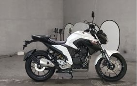 YAMAHA FZ25 RG42