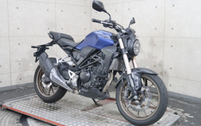 HONDA CB250R MC52