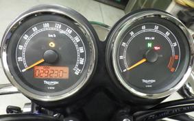 TRIUMPH BONNEVILLE T100 2016