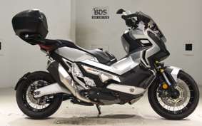 HONDA X-ADV 750 2017 RC95