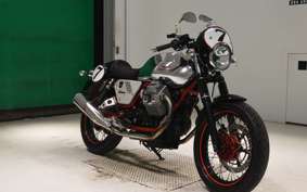 MOTO GUZZI V7 RACER 2015