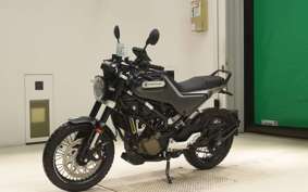 HUSQVARNA SVARTPILEN 125 2011
