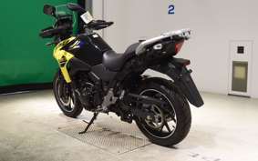 SUZUKI Vｽﾄﾛｰﾑ250