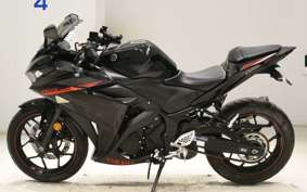 YAMAHA YZF-R25 2015 RG10J