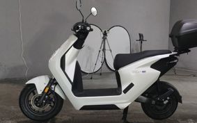 HONDA EM1 e: EF16