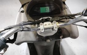 YAMAHA MAJESTY 125 SE27