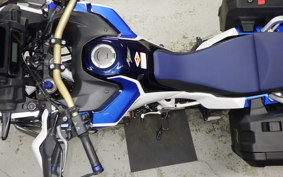 HONDA CRF1100L AFRICA TWIN 2021 SD10