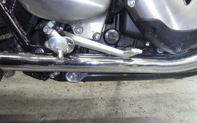 TRIUMPH BONNEVILLE T120 2025