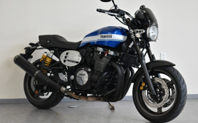 YAMAHA XJR1300 C 2015 RP19
