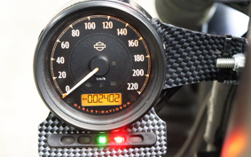 HARLEY XL883N 2016 LE2