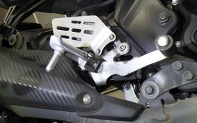 YAMAHA YZF-R15 2012
