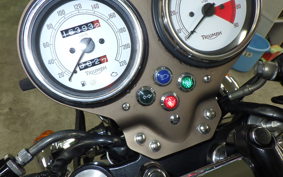 TRIUMPH THRUXTON 900 2010