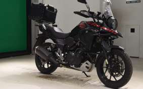 SUZUKI Vｽﾄﾛｰﾑ250 2020