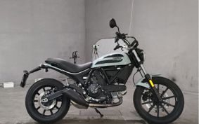DUCATI SCRAMBLER SIXTY2 2018 KA00A