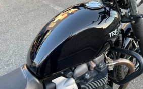 TRIUMPH  TRIUMPH  STREET  TWIN  2020 DAD74G