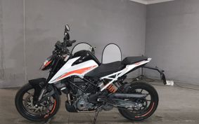 KTM 390 DUKE 2022 JPJ40
