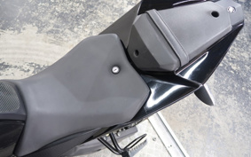 YAMAHA YZF-R125 RE06