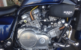 HONDA V45 MAGNA 1988 RC28