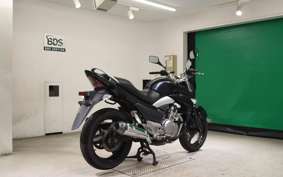 SUZUKI GSR250 2024