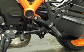 KTM 1290 SUPER DUKE R EVO