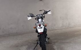 YAMAHA SEROW 225W DG08J