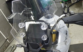 SUZUKI Vストローム800DE EM1BA