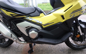 HONDA X-ADV 750 2025 RH21