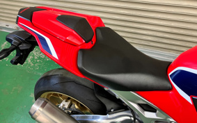 HONDA CBR1000RR 2017 SC77