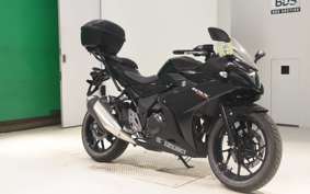 SUZUKI GSX250R 2024