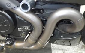 DUCATI DIAVEL AMG 2012
