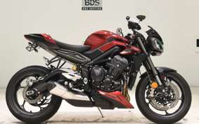 TRIUMPH STREET TRIPLE RS 2023