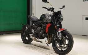 TRIUMPH TRIDENT 660 2022