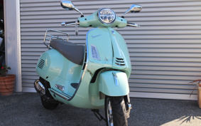 VESPA GTS150 CLASSIC