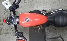 HARLEY XL883R 2005