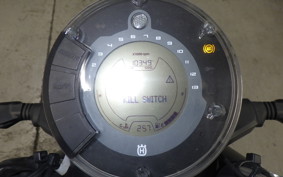 HUSQVARNA SVARTPILEN 401 2019