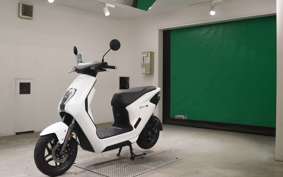 HONDA EM1 e: EF16
