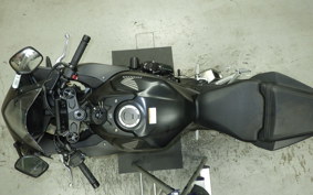 HONDA CBR650R E-Clutch 2025 RH17