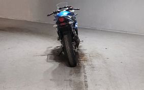 SUZUKI GSX250 R DN11A