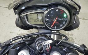 TRIUMPH STREET TRIPLE R 2021