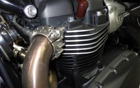TRIUMPH SCRAMBLER1200X 2025