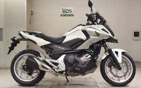 HONDA NC750X D Limited 2019 RC90