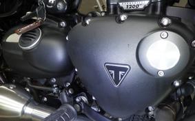 TRIUMPH BONNEVILLE BOBBER 2024