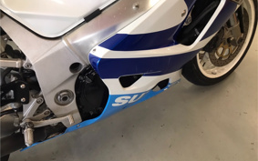 SUZUKI GSX-R750 2001 BD111