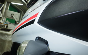 SUZUKI GSX250RA 2004