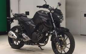 YAMAHA FZ25