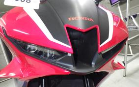 HONDA CBR600RR 2021 PC40