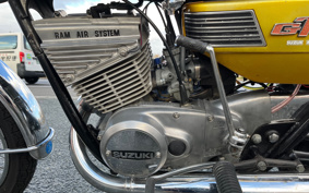 SUZUKI GT250 GT250B