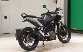HUSQVARNA SVARTPILEN 401 2022