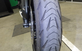 TRIUMPH TRIDENT 660 2021