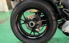 DUCATI STREET FIGHTER V4S 2024 4F00